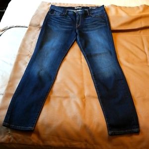 Guess 32 R, brand new, never worn, no tag